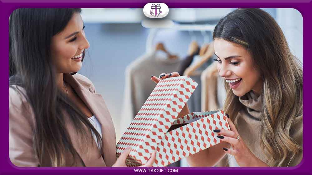 کاربرد هدایای تبلیغاتی تزئینی در مشاغل مختلف