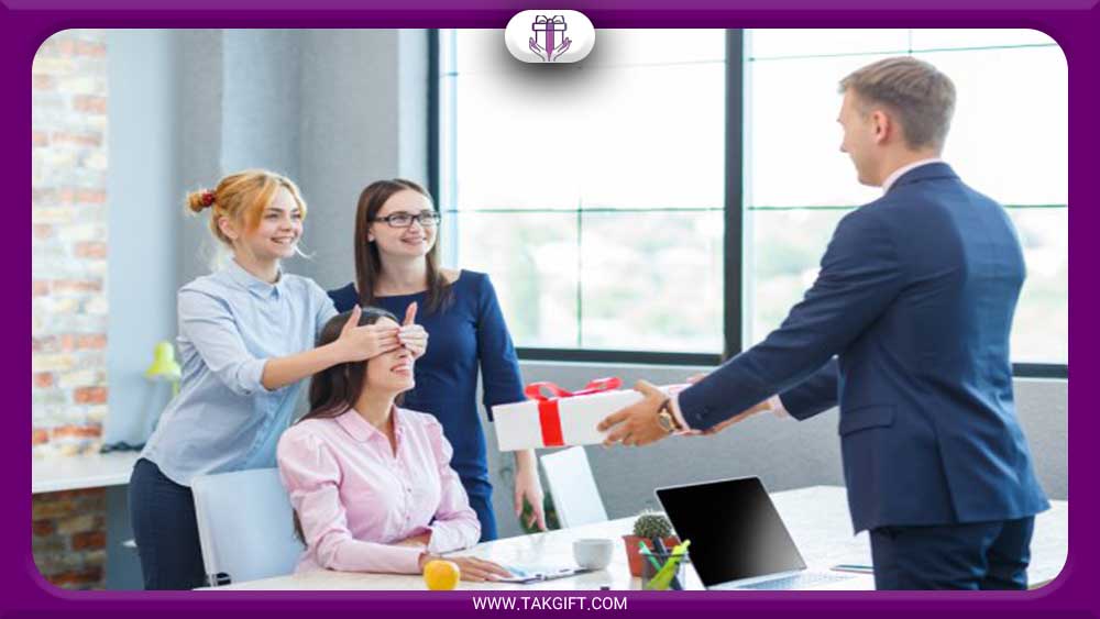 تاثیر هدایای تبلیغاتی شرکتی