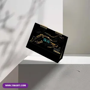 نمای روبه رو از تقویم رومیزی کهریا